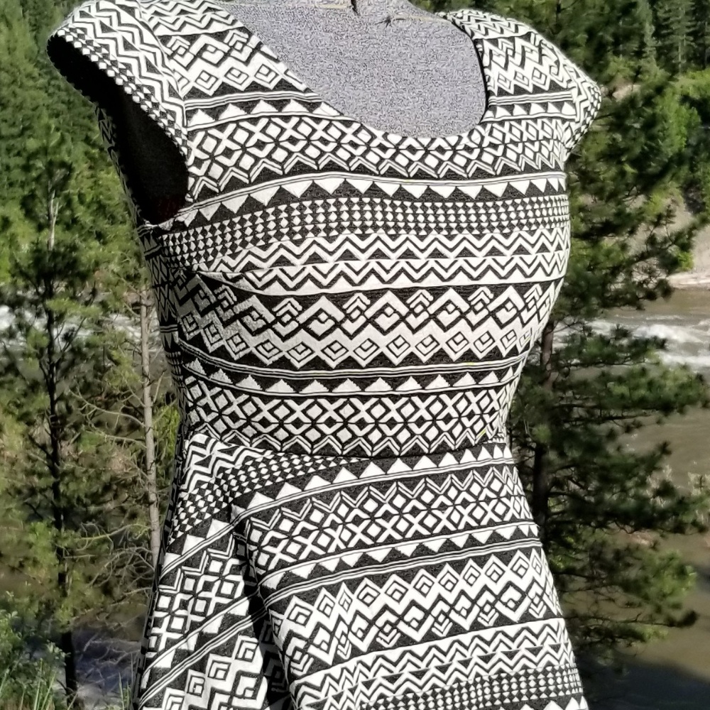 SOLD! NWOT Aztec Boho Skater Dress - Picture 3 of 4